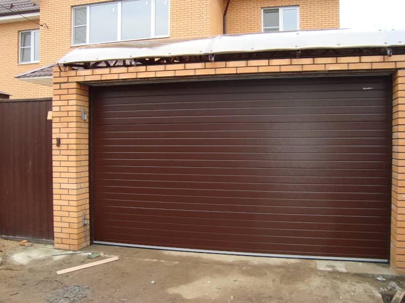 Секционные ворота DoorHan в Воронеже с установкой