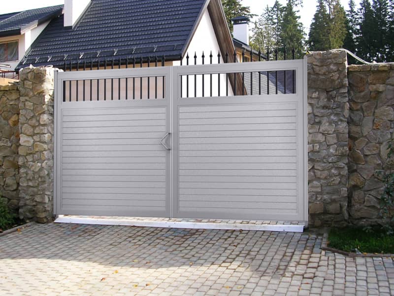 Уличные ворота DoorHan в Воронеже с установкой